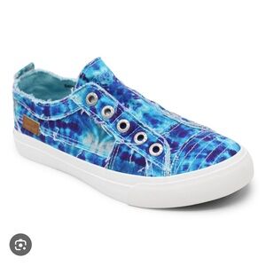 Blowfish slip on size 7.5